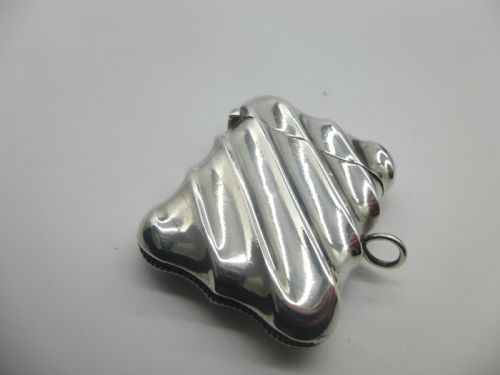 VICTORIAN SILVER VESTA CASE