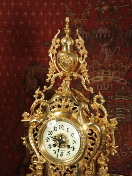 fig 2. Large Antique French Gilt Brass Clock
by Louis Japy