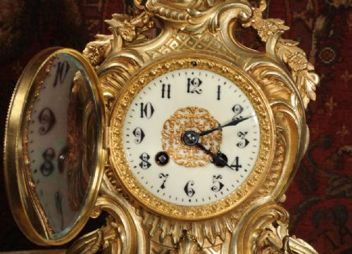 fig 4. Antique Clock - French Rococo Boudoir
Table Clock