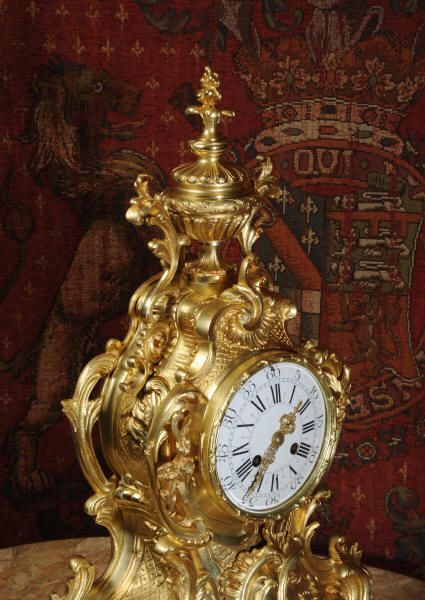 fig 4. Stunning Large Antique French Gilt Brass Rococo Clock by Vincenti
