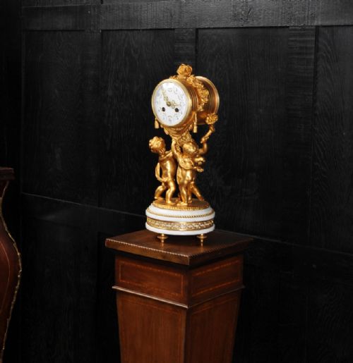 fig 3. Superb Antique French Cherub Clock by Vincenti - visible pendulum