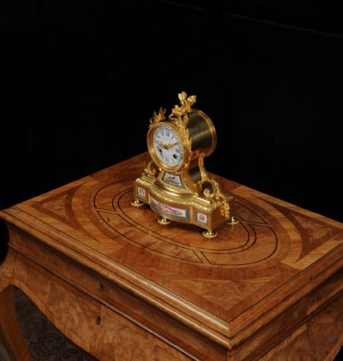 FINE SEVRES PORCELAIN AND ORMOLU ANTIQUE FRENCH CLOCK - ADDITIONAL PHOTO 5