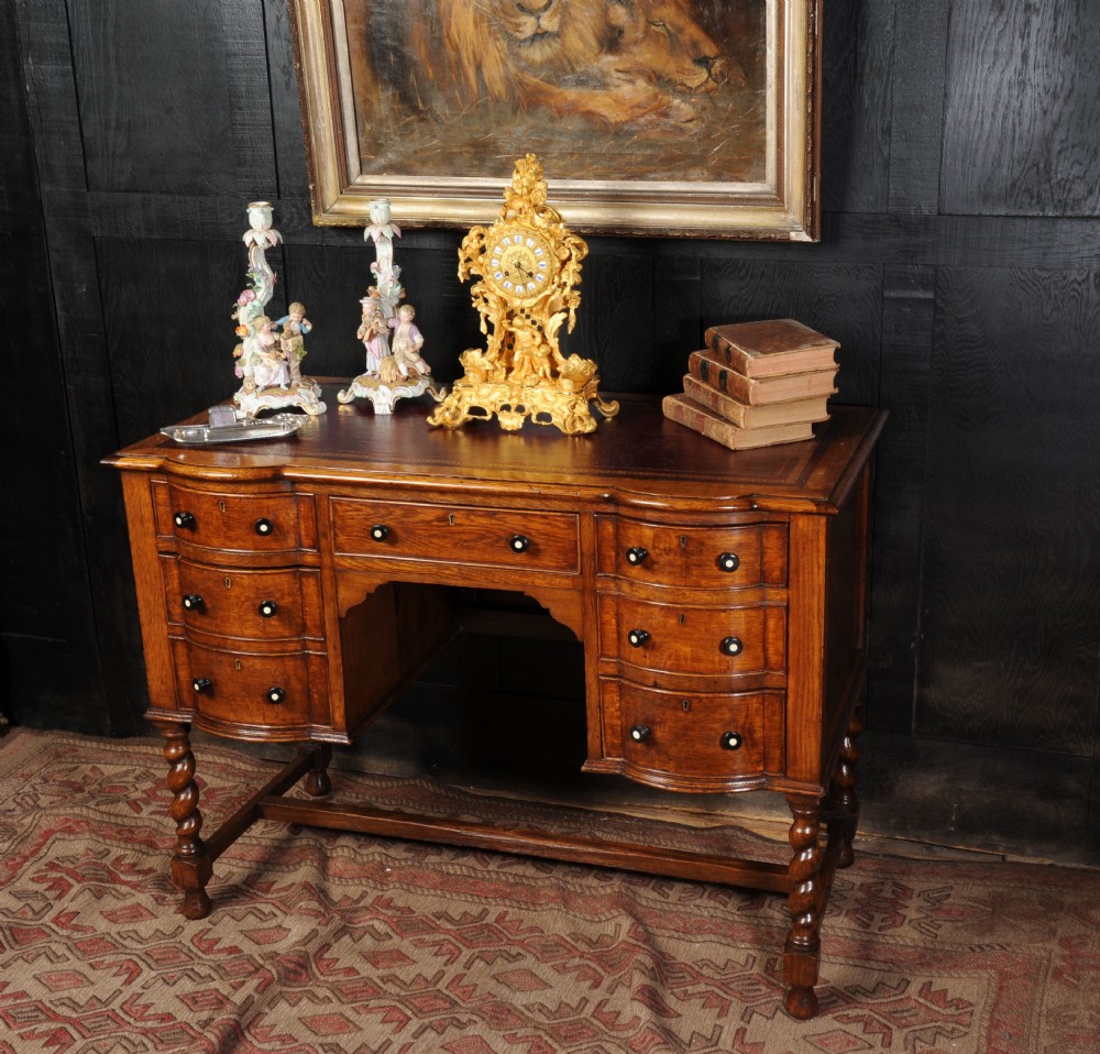 Victorian Oak Kneehole Desk
