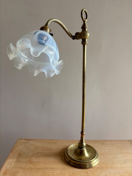 AN EDWARDIAN ADJUSTABLE BRASS LAMP - ADDITIONAL PHOTO 2
