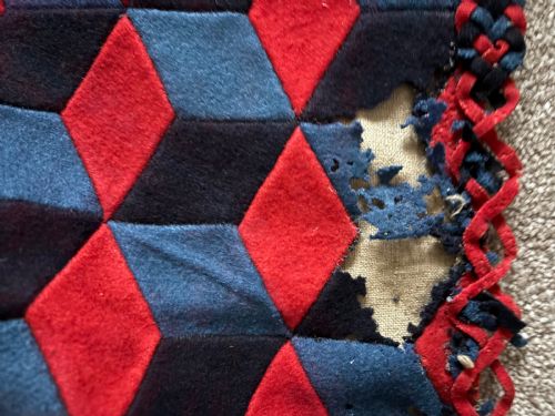 A VICTORIAN PATCHWORK WALL HANGING - ADDITIONAL PHOTO 4