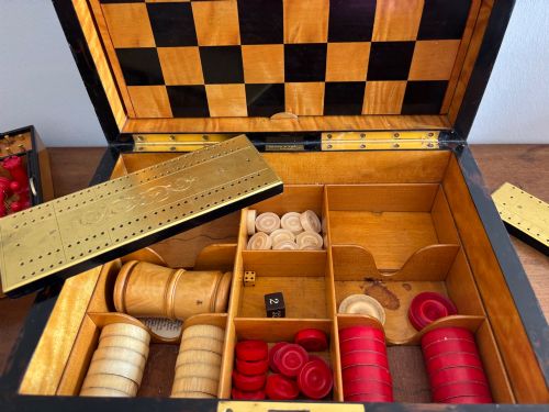 A VICTORIAN COROMANDEL GAMES COMPENDIUM - ADDITIONAL PHOTO 1