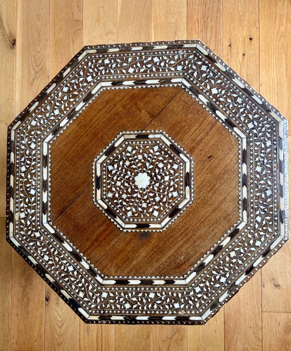 An exceptional Hoshiapur octagonal table View II