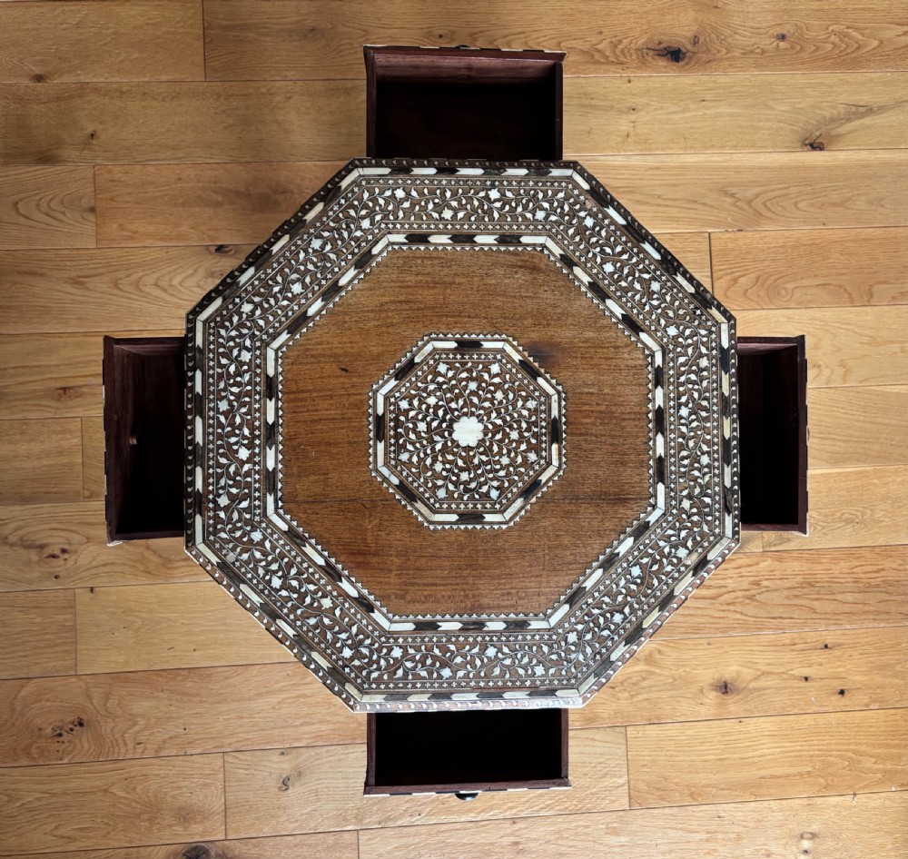 An exceptional Hoshiapur octagonal table View VI