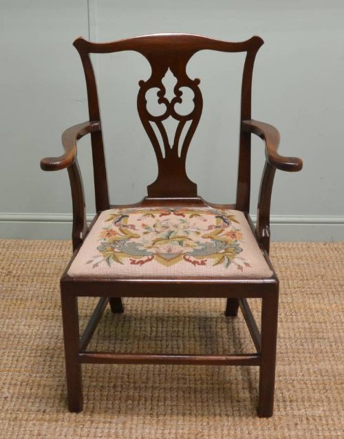 Quality Georgian Mahogany Antique Carver / Desk Chair.