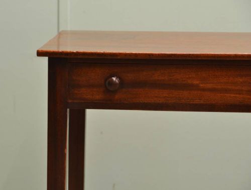 fig 1. Small Georgian Mahogany Antique Side Table.