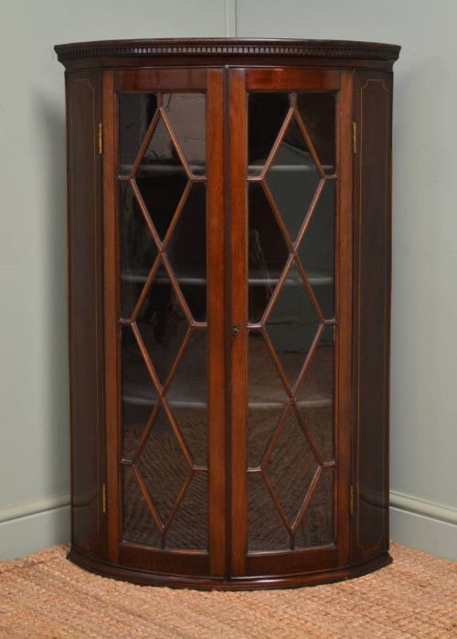 Fine Quality Mahogany Victorian Bow Fronted Glazed Antique Corner Cabinet.