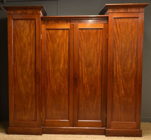Superb Quality, William IV Mahogany Antique Wardrobe.