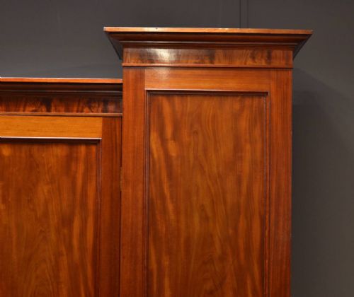 fig 2. Superb Quality, William IV Mahogany Antique Wardrobe.
