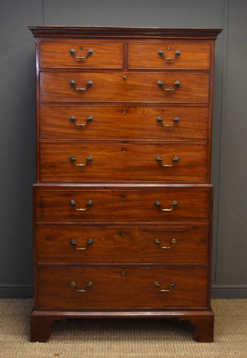 Quality Georgian Mahogany Antique Chest on Chest / Tallboy.