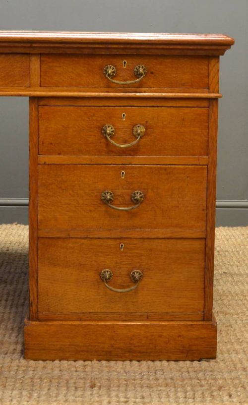 fig 1. Stunning Quality Antique Scottish Victorian Oak Partners Desk.