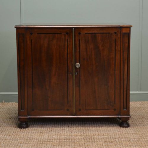 Superb Quality Small Regency Mahogany Antique Cabinet.