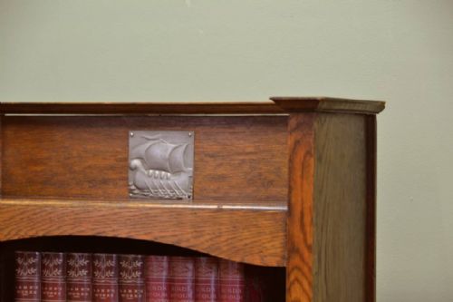 fig 2. Small Arts & Crafts Antique Oak Open Bookcase