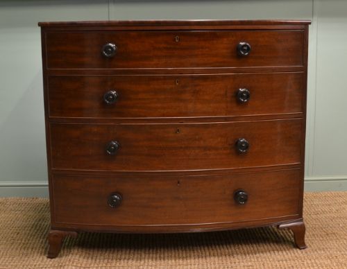 Quality Regency Mahogany Bow Fronted Chest of Antique Drawers.