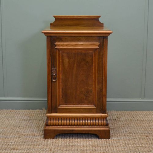 Superb Quality Antique Victorian Figured Walnut Bedside Cabinet