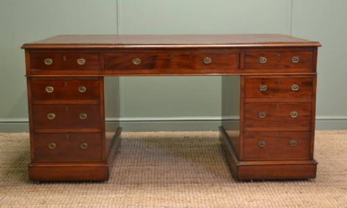 Large Quality Victorian Mahogany Antique Desk