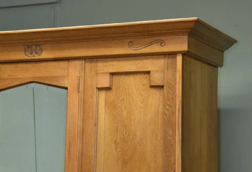 fig 2. Arts & Crafts Golden Oak Antique Wardrobe