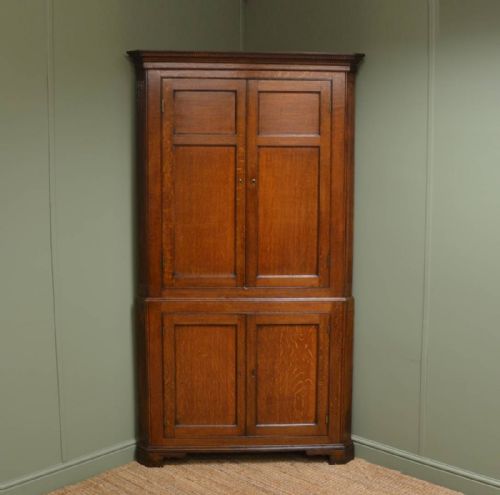 Quality Period Oak Antique Floor Standing Corner Cupboard