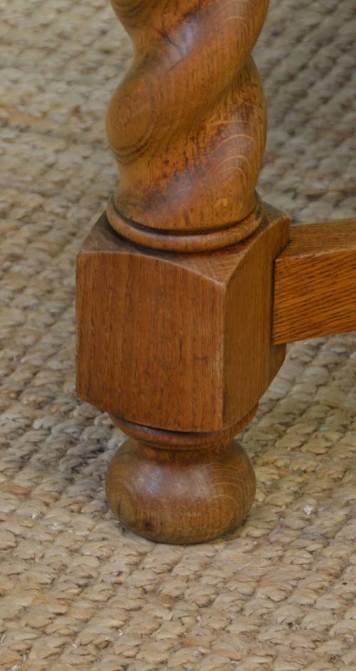 fig 2. Quality Antique Edwardian Solid Oak Extending Kitchen Table
