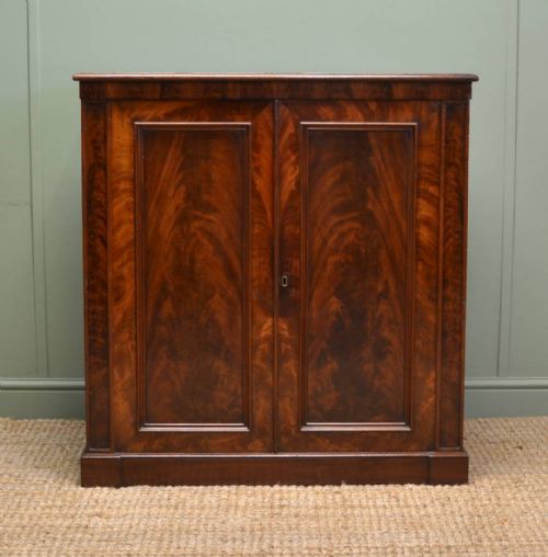 Superb Quality William IV Flamed Mahogany Antique Cupboard / Cabinet