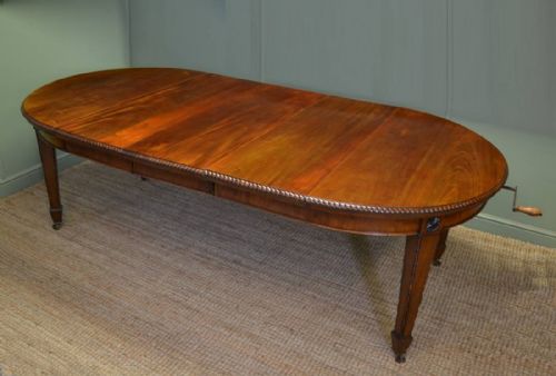 Stunning Quality Large Edwardian Walnut Antique Dining Table