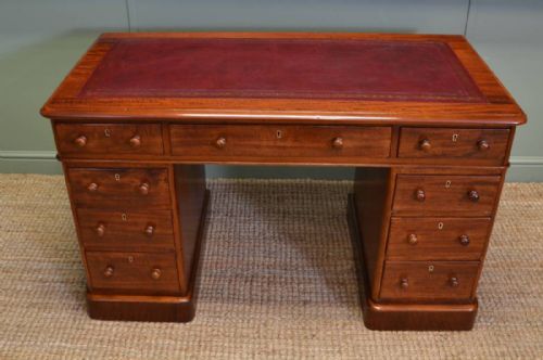 Magnificent Quality Antique Victorian Mahogany Pedestal Desk