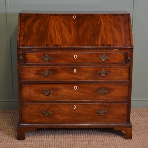Quality Georgian Mahogany Antique Bureau / Writing Desk.