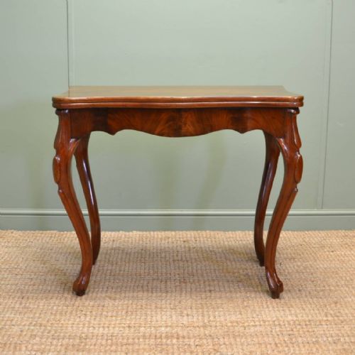 Fine Quality Victorian Figured Mahogany Console / Tea Table