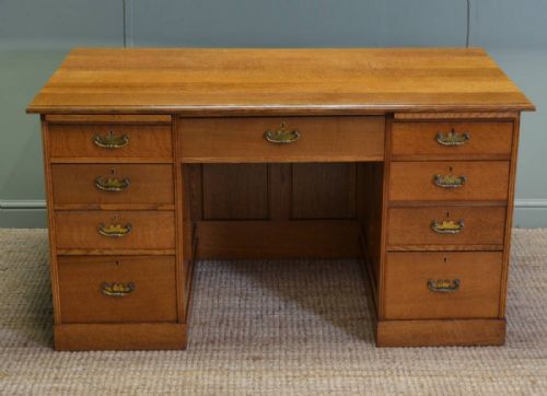 Magnificent Quality Arts and Crafts Victorian Golden Oak Antique Pedestal Desk