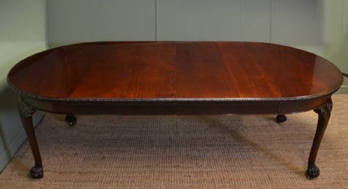 Magnificent Quality Solid Mahogany Hairy Claw Foot Extending Dining Table