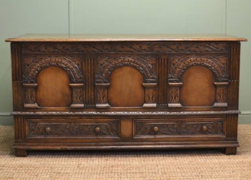 17th Century Elizabethan Design Oak Coffer / Mule Chest