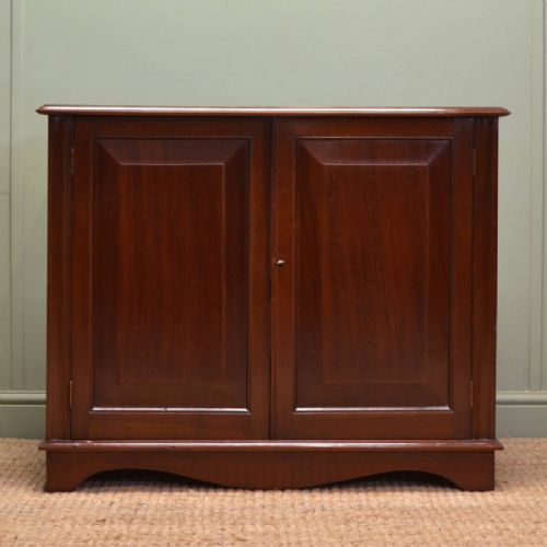 Small Quality Edwardian Mahogany Antique Cupboard / Cabinet