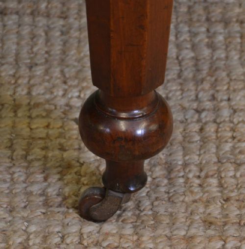 fig 2. Quality Mahogany Antique Victorian Extending Dining Table