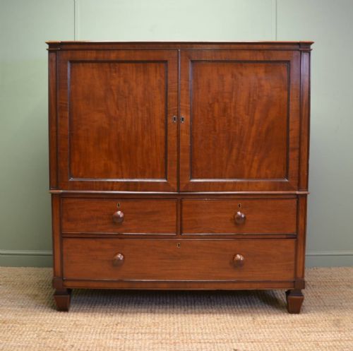 Unusual William IV Antique Dwarf Linen Press