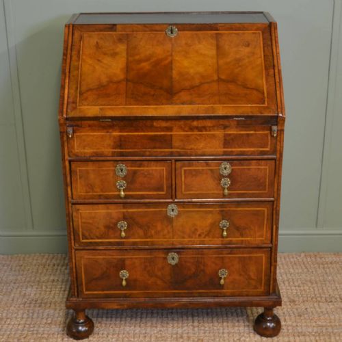 Fine Queen Anne Figured Walnut & Feather Banded Bureau of Superb Small Proportions