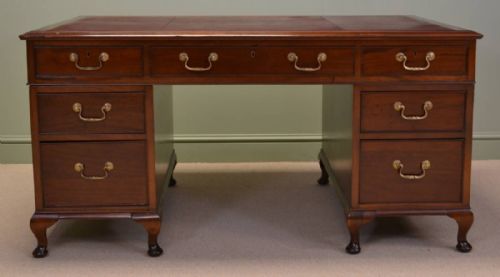 Large Quality Edwardian Antique Mahogany Pedestal Desk