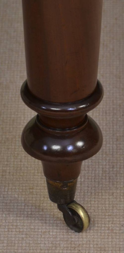 fig 2. Beautifully Figured Antique Mahogany Victorian Draw Leaf Extending Universal Dining Table