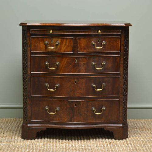 Stunning Victorian Figured Mahogany Small Antique Serpentine Fronted Chest of Drawers