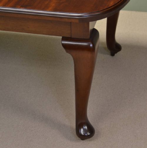 fig 1. Quality Edwardian Rich Walnut Antique Extending Dining Table