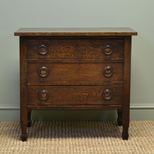 
Small Arts and Crafts Antique Edwardian Oak Chest of Drawers
