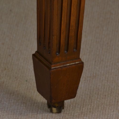 fig 2. Waring and Gillows Edwardian Antique Mahogany Extending Dining Table