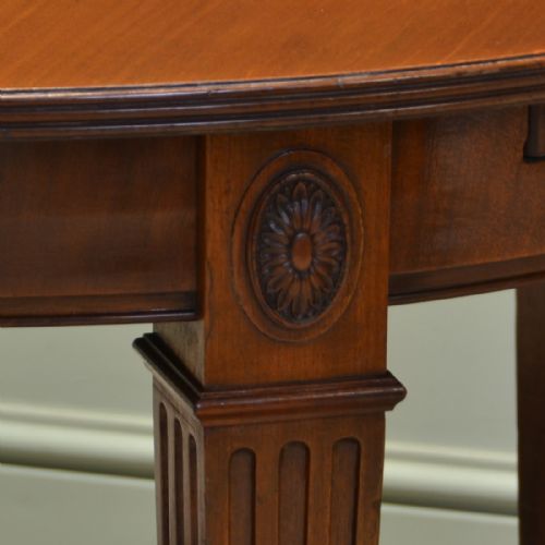 fig 3. Waring and Gillows Edwardian Antique Mahogany Extending Dining Table