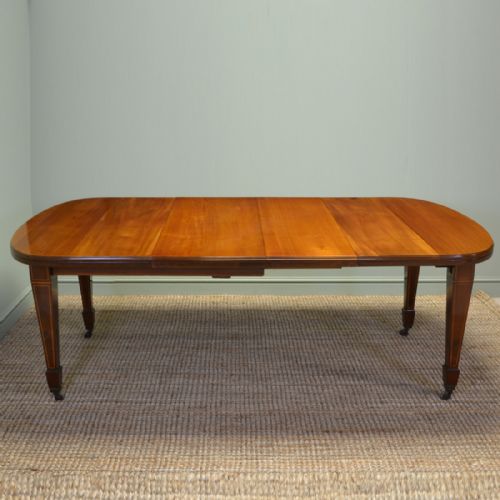 Magnificent Quality Victorian Mellow Walnut Antique Dining Table