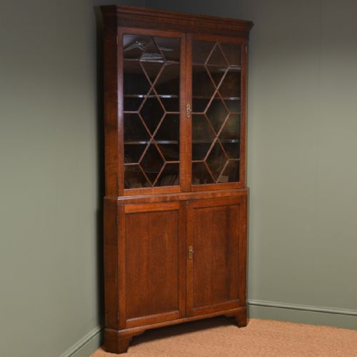 Large Period Oak Antique Georgian Floor Standing Corner Cabinet