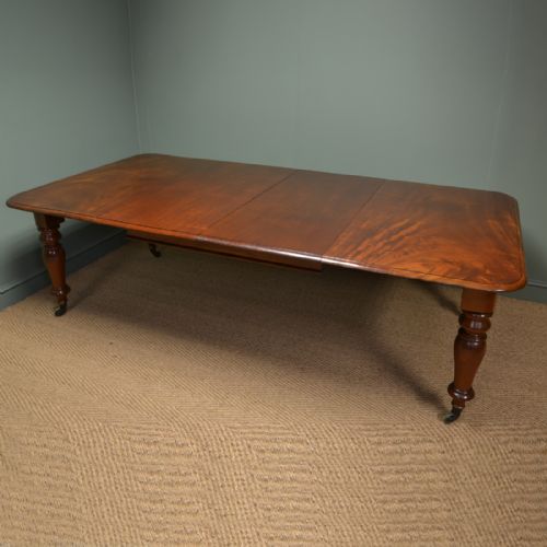 Large Figured Mahogany Victorian Antique Extending Dining Table