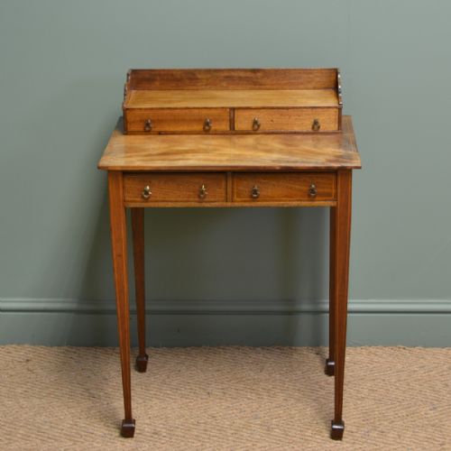 Elegant Golden Mahogany Victorian Antique Side / Ladies Writing Table